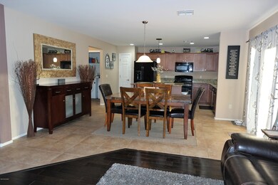 2 Kitchen_4604