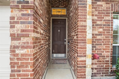 2907 Crystal Way, Grand Prairie, TX 75052 - photo 4