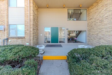 2433 Byron Center Avenue-5