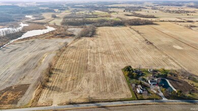 18507 Fogel Rd, Churubusco, IN 46723 - photo 6