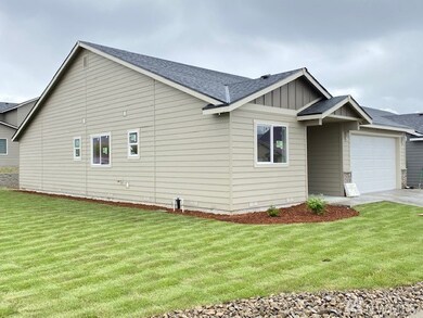 131 S Mystical Ave, East Wenatchee, WA 98802 - photo 5