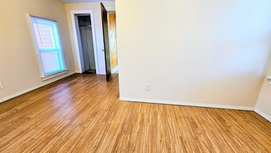 407 Locust St, Waterloo, IA 50701 - photo 6