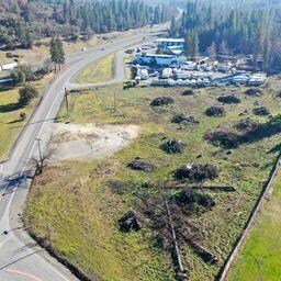 4784 Monument Dr, Grants Pass, OR 97526 - photo 4