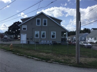 61 Ordway St, Pawtucket, RI 02861 - photo 2