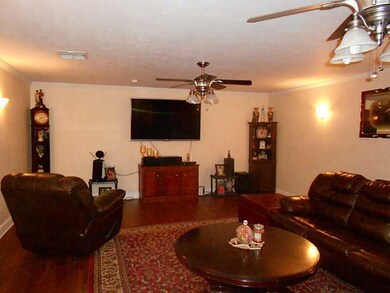 Den/Family/Great Room.