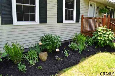 19 Oriole Ct, Saratoga Springs, NY 12866 - photo 4