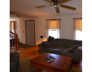 28 Whippletree Ln, Amherst, MA 01002 - photo 4