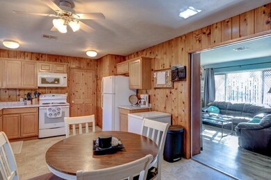 815 Maple St, Central Point, OR 97502 - photo 7