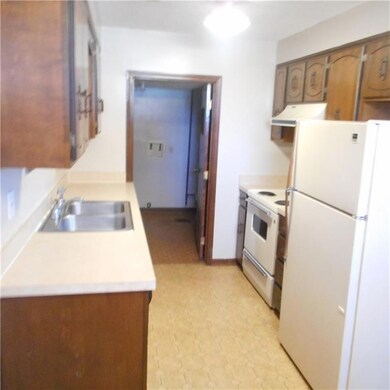 120 Emile St unit A, Lansing, KS 66043 - photo 4