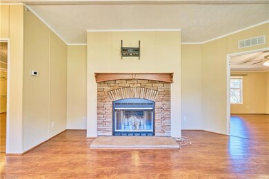 2247 Woodfield Dr, Sophia, NC 27350 - photo 7