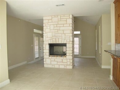 338 Hampton Rd, Ardmore, OK 73401 - photo 5
