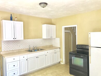 30 Fremont St, Somersworth, NH 03878 - photo 2