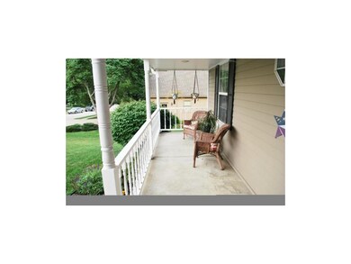 714 Lark St, Raymore, MO 64083 - photo 3