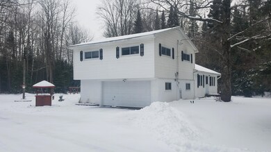 Attached 2 Car Garage
