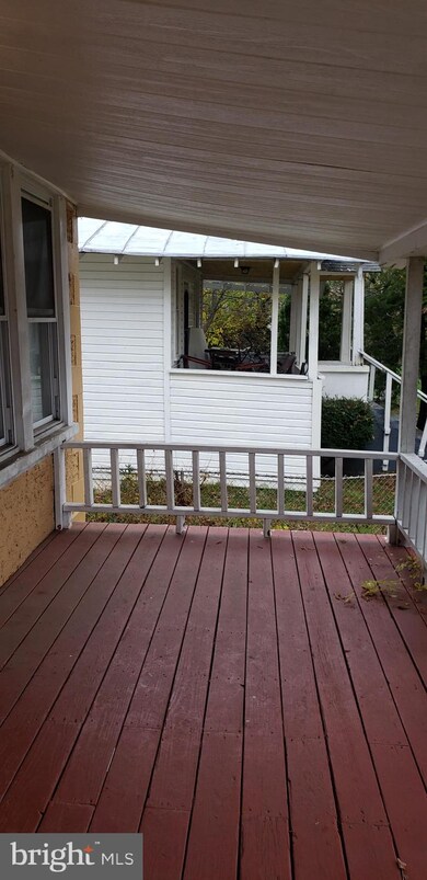 1526 Hunt Ave, Hyattsville, MD 20785 - photo 4