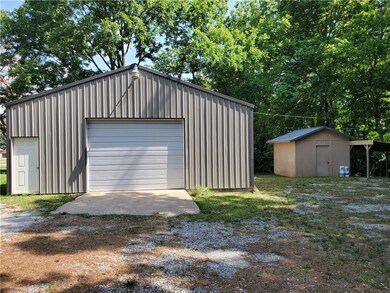 2224 Harris Community Rd, Fayetteville, AR 72701 - photo 5