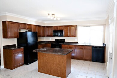 02 kitchen
