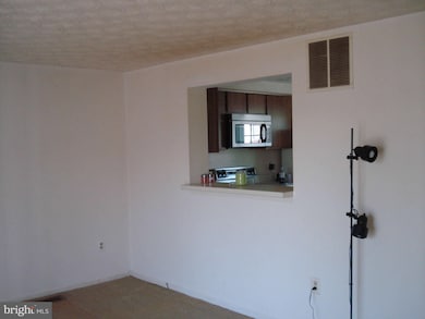 10 Burbage Ct, Nottingham, MD 21236 - photo 3