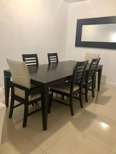 10881 NW 75th St, Doral, FL 33178 - photo 3