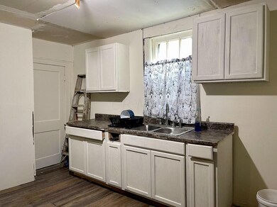 Maynard kitchen