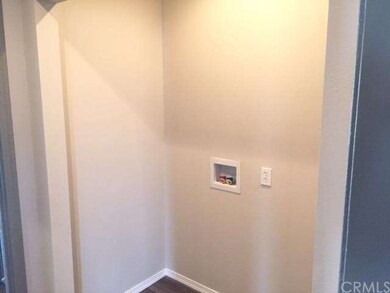 11712 Antwerp Ave, Los Angeles, CA 90059 - photo 5