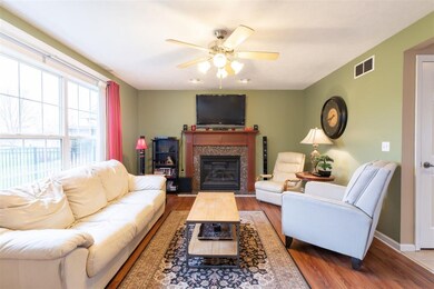 4515 W Tilley Ct, Peoria, IL 61615 - photo 4