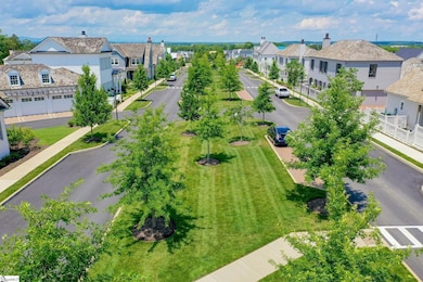 110 Baron Dr, Greenville, SC 29615 - photo 3