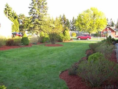 22 Crestwood Ave, Troy, NY 12180 - photo 4