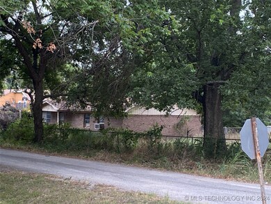 207 3rd, Achille, OK 74720 - photo 4