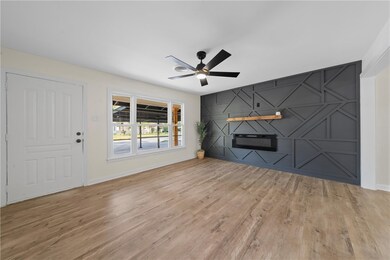 133 Meadowbrook St, Robinson, TX 76706 - photo 4