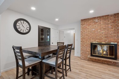 63 Langer Cir, Saint Paul, MN 55118 - photo 5