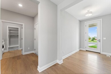 226 Jade Trail N, Lake Elmo, MN 55042 - photo 5