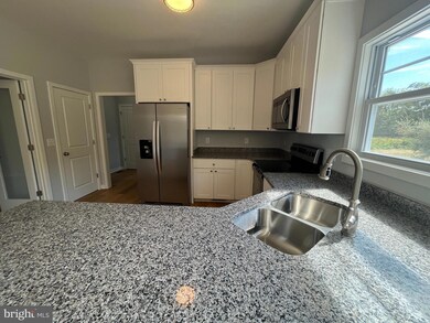 154 Chalcedony Dr, Martinsburg, WV 25404 - photo 6