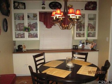 Large Dining Room With Built In Cabinets and Count
