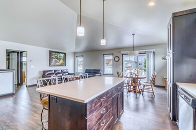 Kitchen1_5.jpg