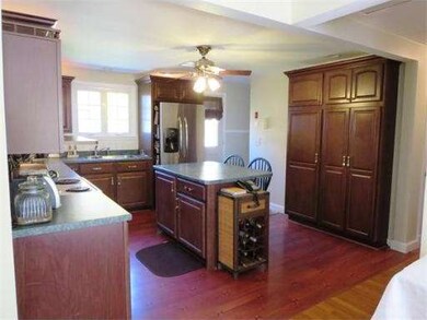 14 Stoneleigh Rd, Worcester, MA 01606 - photo 4