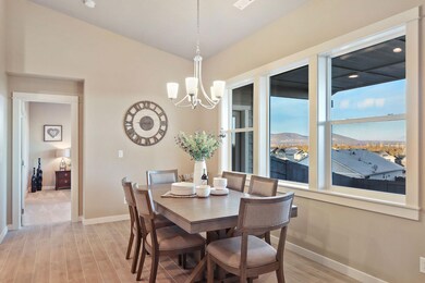 Snowbrush - Dining Room 2