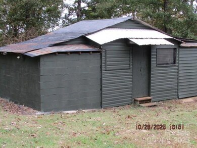 Storage building 2