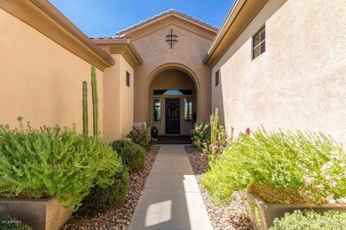 3-Entry Walkway