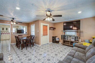 7308 La Paseo St, Houston, TX 77087 - photo 5