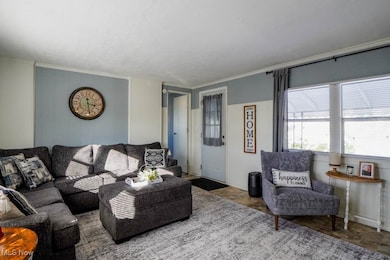 18592 Edwards Rd unit 94, Doylestown, OH 44230 - photo 4