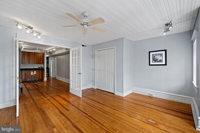 221 B Kings Hwy E unit 3RD FLR, Haddonfield, NJ 08033 - photo 6