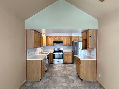 2037 E Springhill Dr, Terre Haute, IN 47802 - photo 5