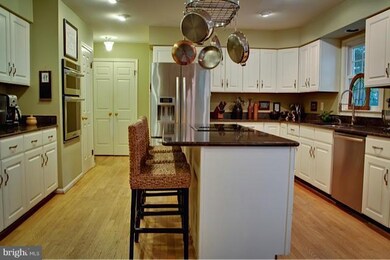 12626 Plow Ct, Fairfax, VA 22030 - photo 5