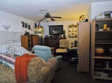 717 Living Room -web