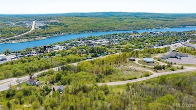 TBD Ingot and Us41, Hancock, MI 49930 - photo 2