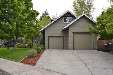 757 NE Majesty Ln, Bend, OR 97701 - photo 2