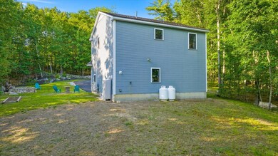 04-127 N Raymond Rd, ME, 04039-37
