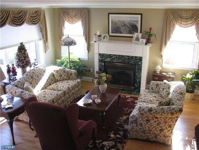 305 Somerset Place, Wallingford, PA 19086 - photo 3