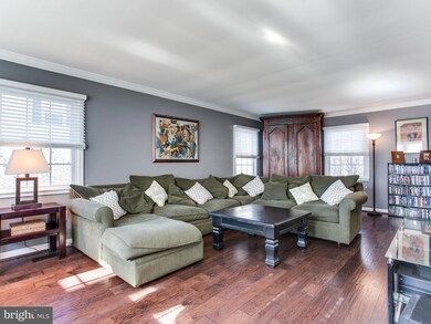 13016 Point Pleasant Dr, Fairfax, VA 22033 - photo 5